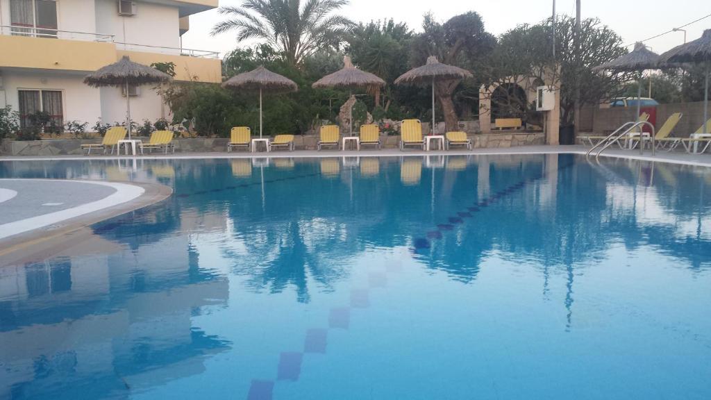Summer Days Faliraki Luaran gambar